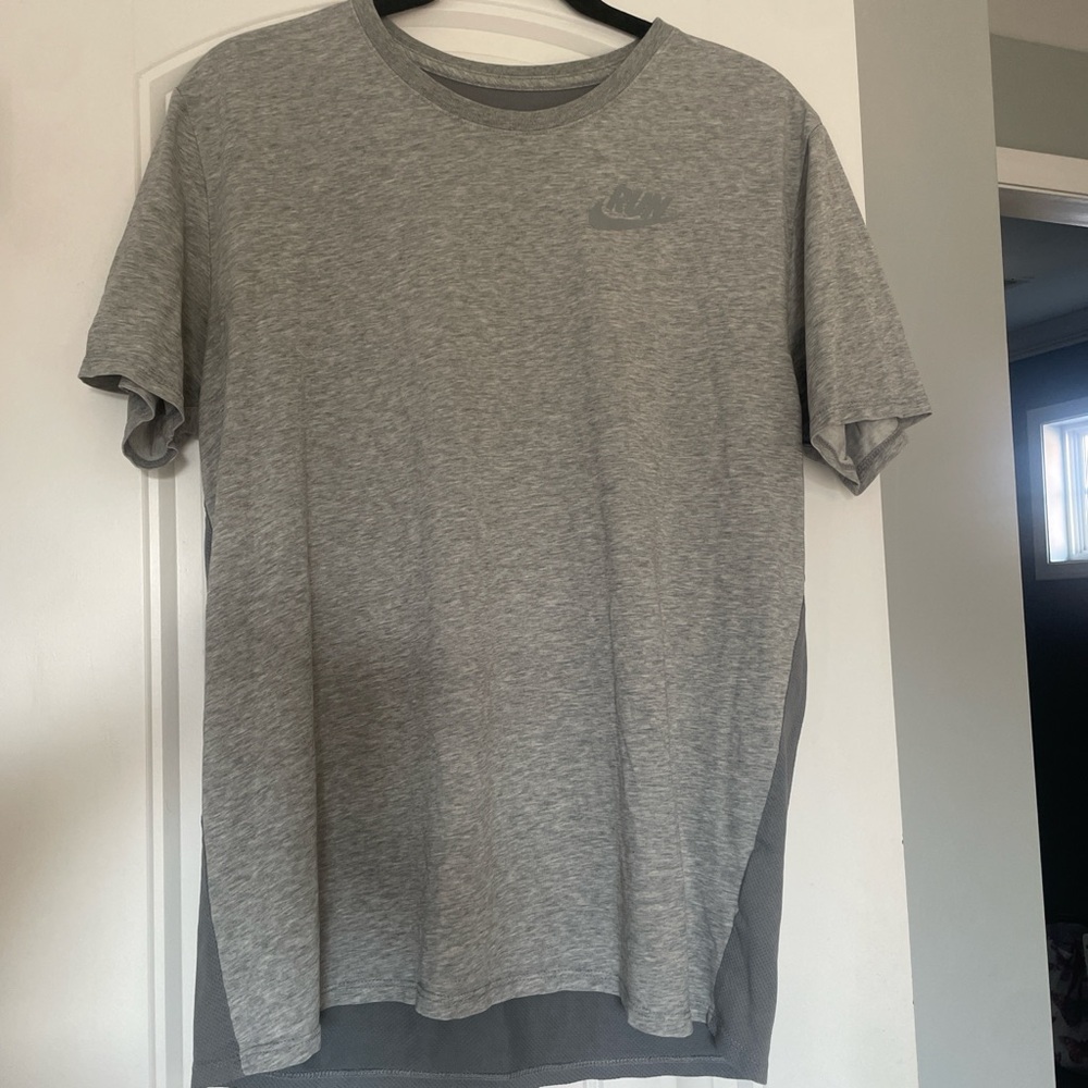 Nike Dri Fit Running Shirt Large Gray RUN Graphic Mesh Back Athletic Tee
